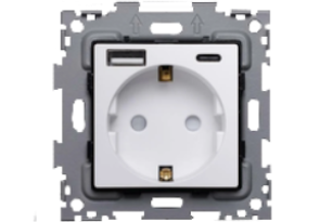 Розетка электрическая с быстрой зарядкой 20W с выходами USB и TYPE C белая