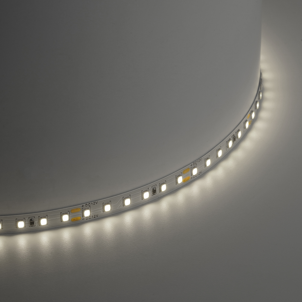 Светодиодная лента SST02 SAFFIT 120SMD(2835)/м 9.6Вт/м 12V 5000*8*1.22мм 4000К, 5м